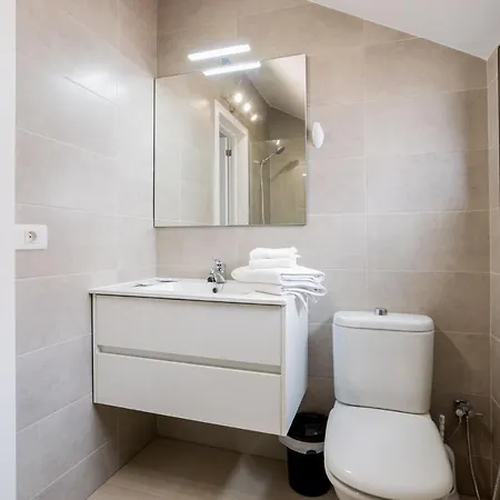 Parque Santiago Ii, Americas *