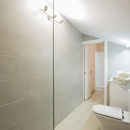 Parque Santiago Ii, Americas *